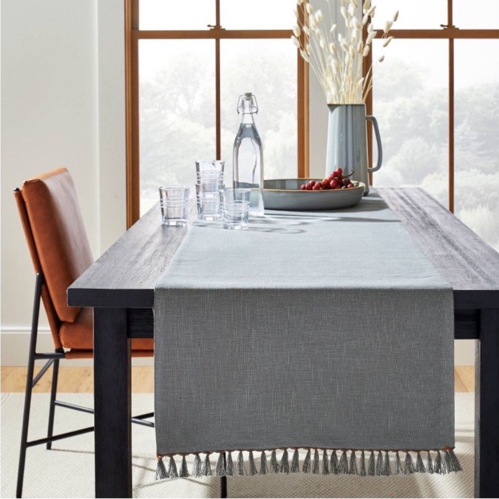 Hearth & Hand contrast edge stitch table runner 29x90 inch